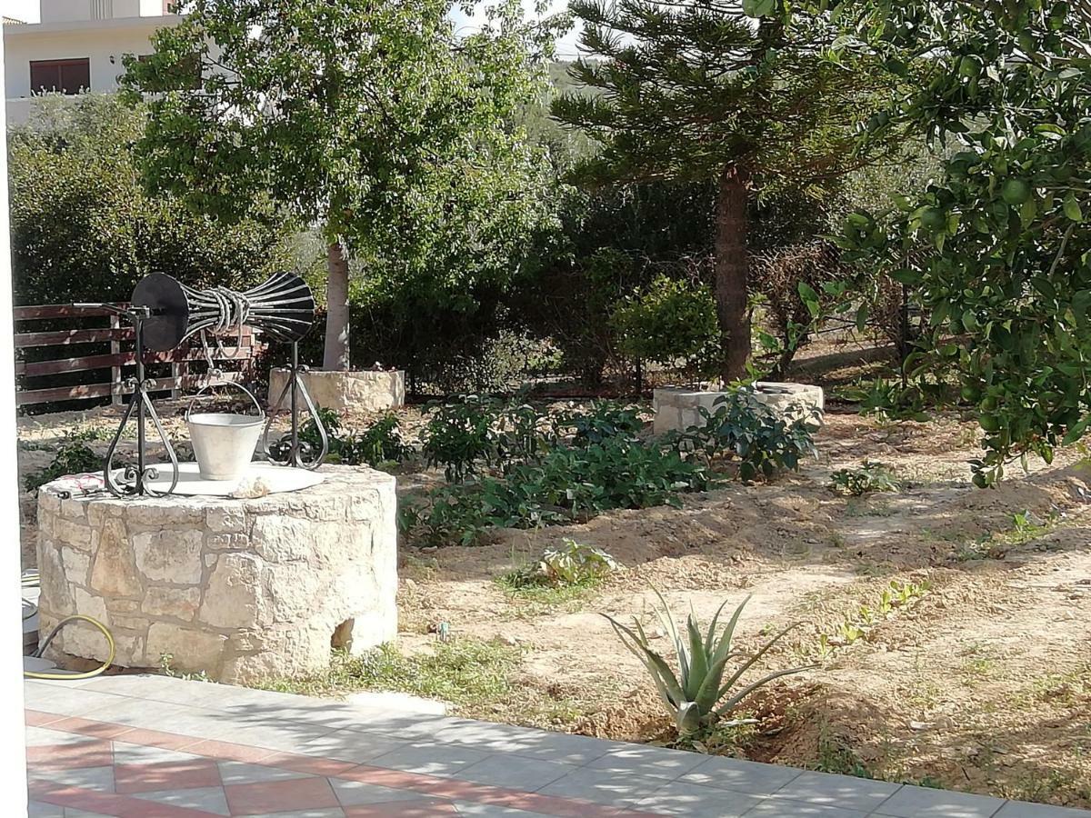 Eden Garden Villa Near Knossos Skalanion Exterior foto